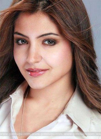 anushka busy with movie production