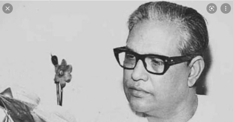 గేయ రచయిత మజ్రుసుల్తాన్ పూరి . గేయ రచయిత మజ్రుసుల్తాన్ పూరి .