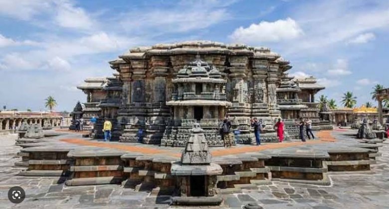 హొయసల సామ్రాజ్యం . హొయసల సామ్రాజ్యం .