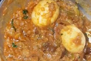 Vankaya Kodiguddu (Brinjal-Egg Curry)
