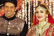 arya married sayesha